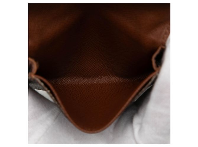 Tarjetero sobre Louis Vuitton Monogram marrón Castaño - vista 4