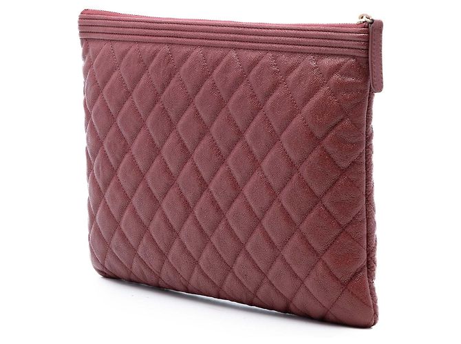 Chanel Boy O Case Clutch aus gestepptem Caviar Rot Größe Medium - Ansicht 2