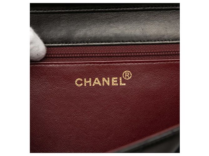 Borsa a tracolla Chanel Medium CC in agnello trapuntato nero - vista 5