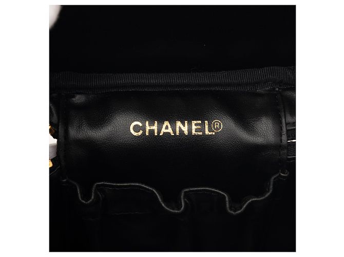 Vanity Beauty case Chanel CC Caviar nero - vista 5