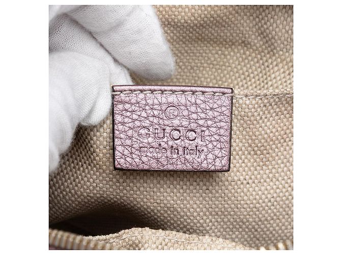 Borsa a tracolla Gucci Soho Disco in pelle metallizzata viola Porpora - vista 5