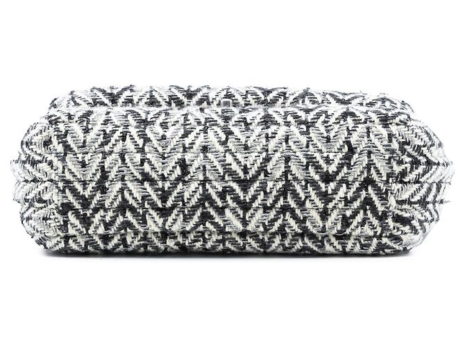 Borsa a tracolla Chanel CC in Tweed Herringbone nero - vista 3