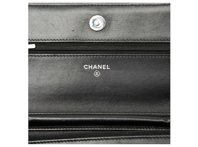 Wallet On Chain Portafoglio con catena Chanel CC in agnello trapuntato nero a tracolla - vista 5