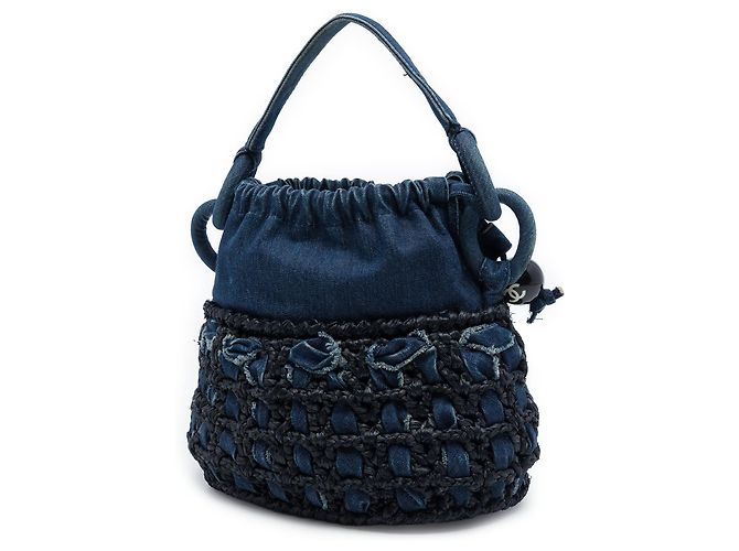 Borsa a secchiello in denim intrecciato e rafia CC blu Chanel - vista 2