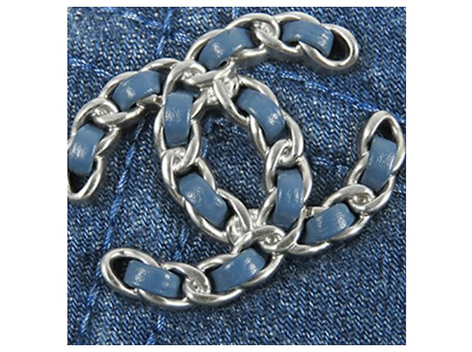 Clutch rotonda 19 in denim blu Chanel con tracolla a catena - vista 8