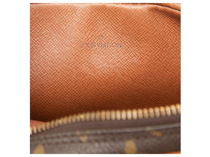 Clutch Louis Vuitton Monogram Marly Dragonne PM Marrone - vista 5