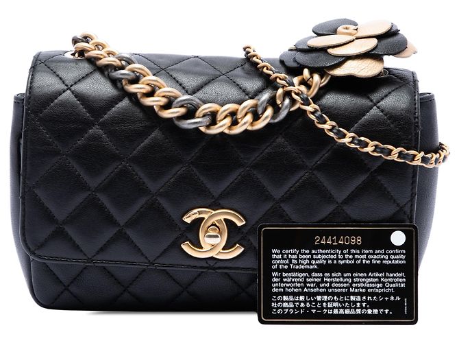 Borsa a tracolla Chanel Medium Quilted Lambskin Private Affair Camellia Flap Nera Nero - vista 7