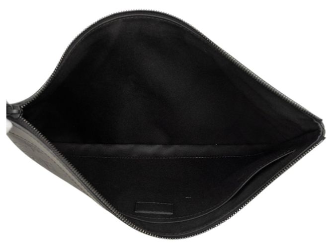 Pochette Louis Vuitton Monogram Shadow Discovery nera Nero - vista 4