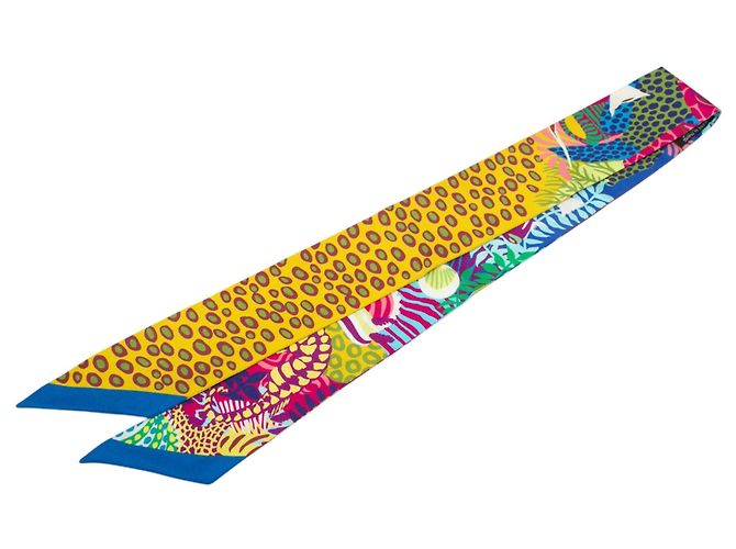 Foulard in seta Twilly Hermès Under the Waves giallo Scarves - vista 2