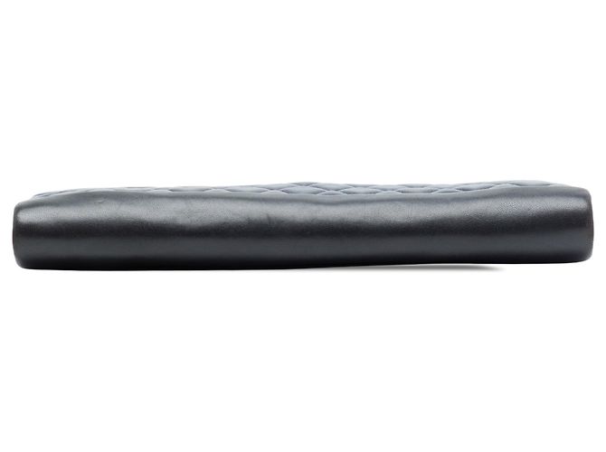 Clutch Baguette Chanel CC in agnello trapuntato blu con perle - vista 3