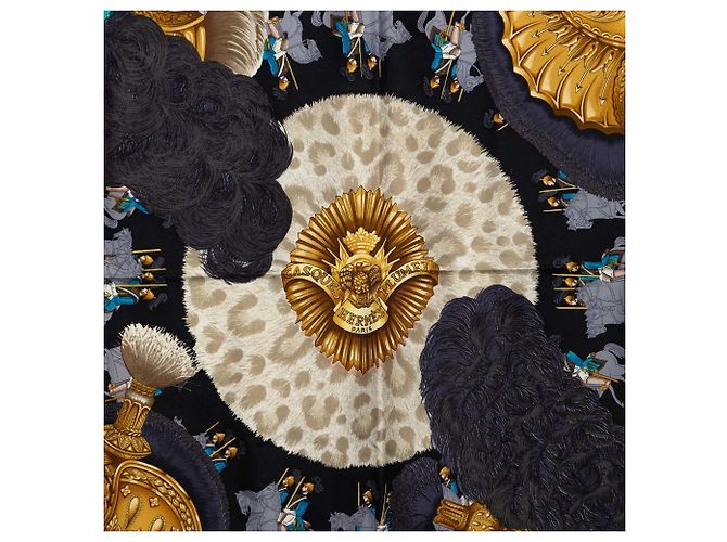 Sciarpa in seta Hermès Casques et Plumets 90 Marrone - vista 2