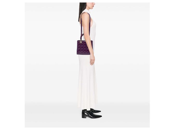 Borsa Lady Dior Medium in vernice Cannage viola Porpora - vista 5