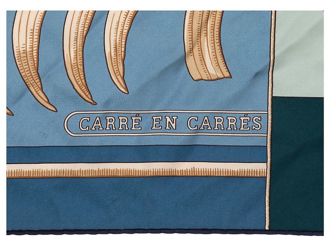 Hermès Sciarpa in seta stampata Hermes Carre En Carres Motif Blu e Multicolore - vista 4