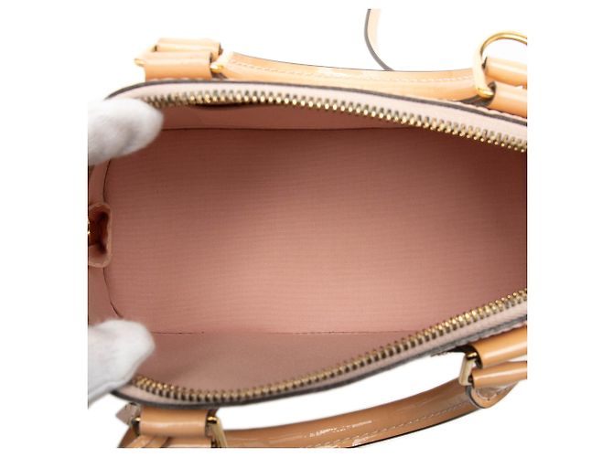 Borsa Louis Vuitton Monogram Vernis Alma BB Rosa - vista 4