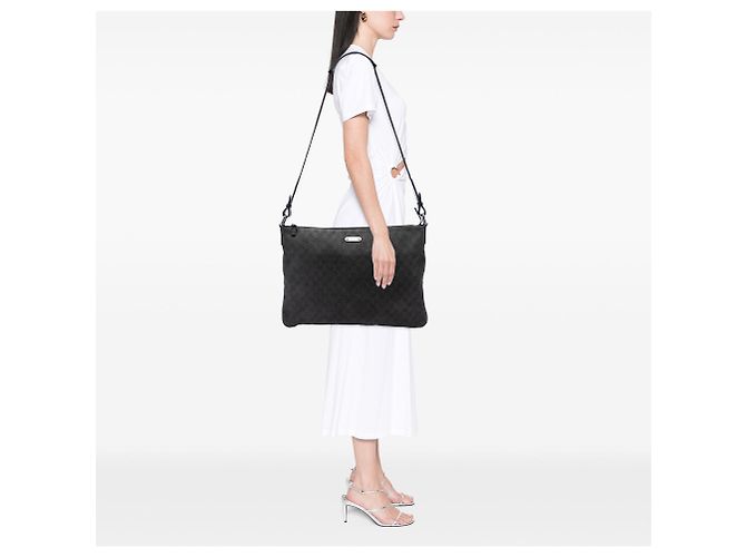 Borsa a tracolla Gucci GG in denim nero - vista 7