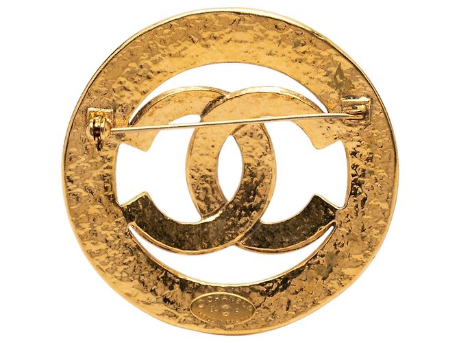Broche redonda calada Chanel CC chapada en oro Dorado - vista 2