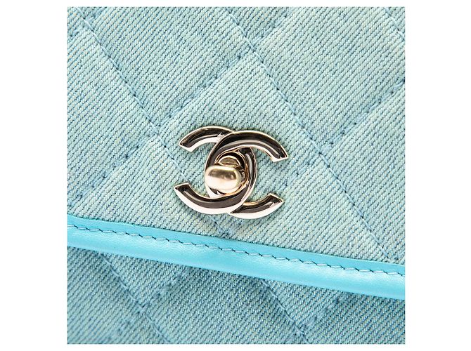 Borsa a tracolla Chanel Mini CC in denim trapuntato blu - vista 5