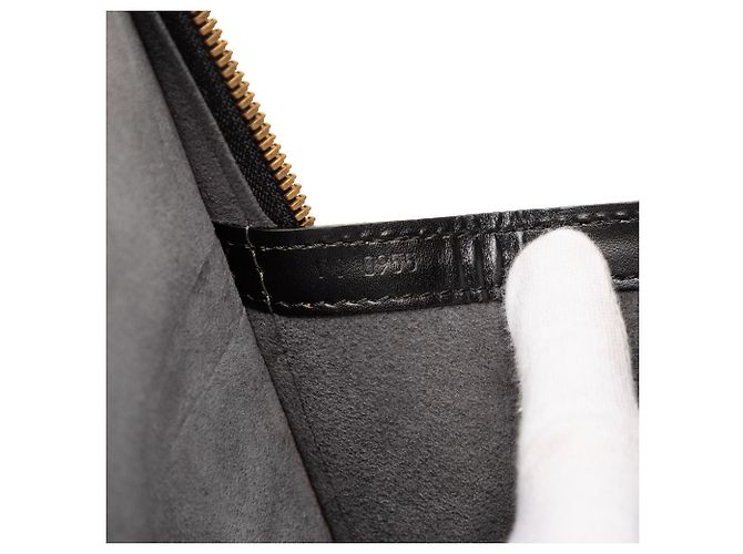Borsa a tracolla Louis Vuitton Epi Lussac nera Nero - vista 6