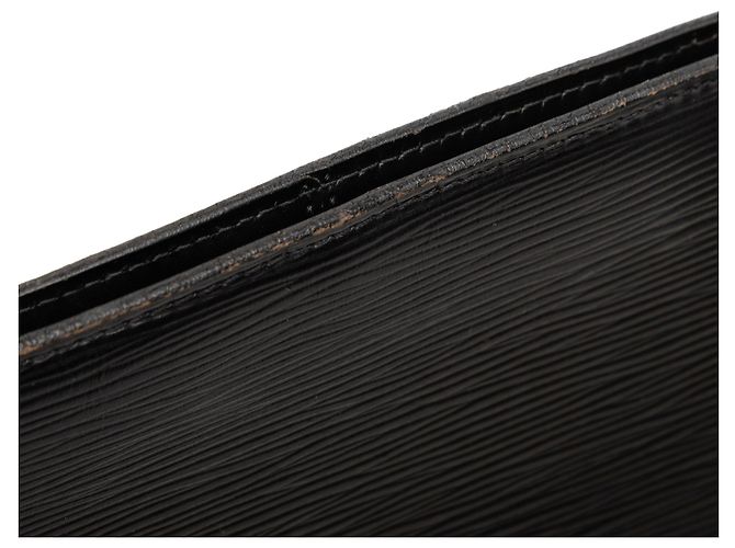 Borsa a tracolla Louis Vuitton Epi Lussac nera Nero - vista 7