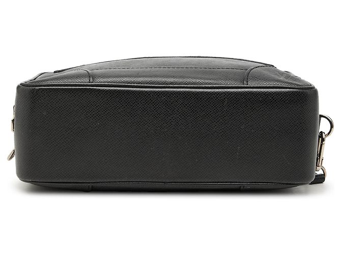 Clutch Louis Vuitton Taiga Neo Pavel nera Nero - vista 3