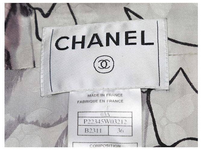 Black & White Chanel Boucle Collared Coat Size FR 36 - view 5