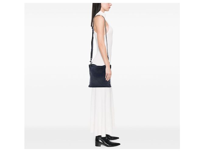 Borsa a tracolla in nappa intrecciato blu Bottega Veneta - vista 7