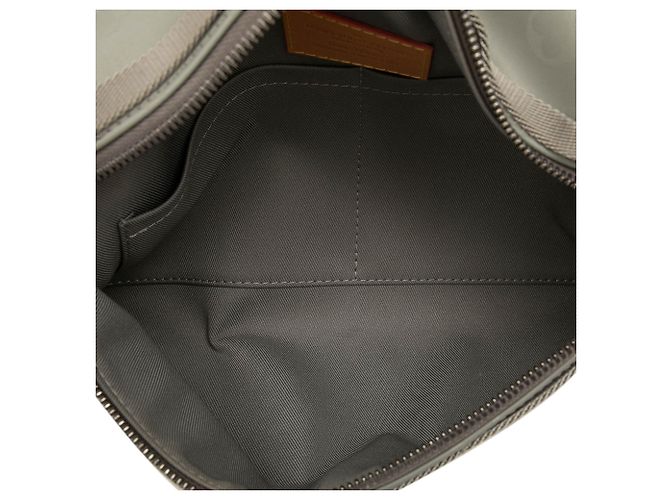 Borsa a tracolla Louis Vuitton Monogram Titanium Messenger PM grigia Grigio - vista 4