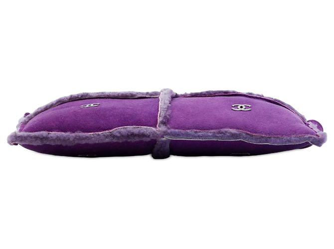 Clutch Chanel CC in scamosciato e shearling viola Porpora - vista 3