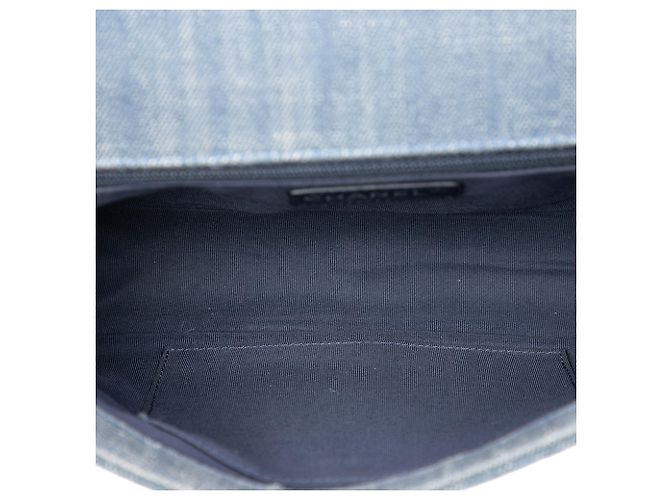 Borsa a tracolla Chanel Old Medium Chevron Denim Boy Flap Blu - vista 4