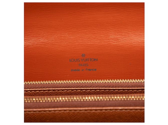 Borsa Louis Vuitton Epi Concorde marrone - vista 5