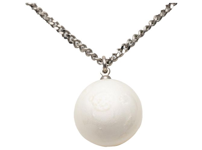Collana con pendente Chanel CC in argento, ottone e resina - vista 2