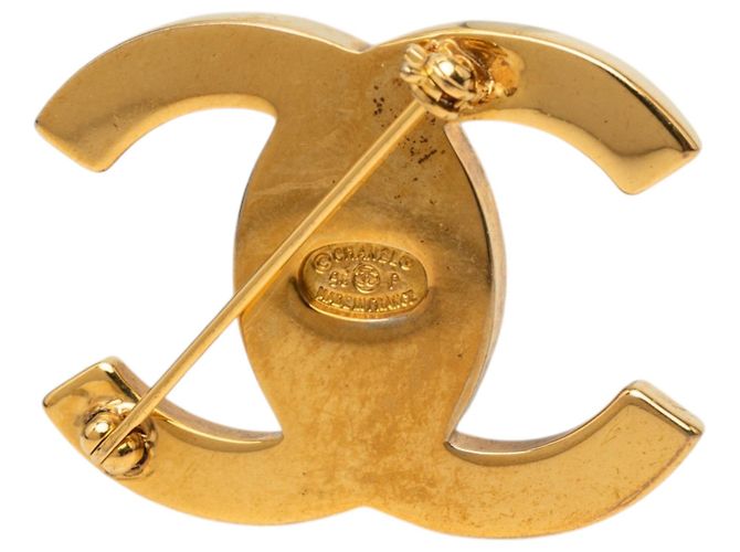 Spilla con chiusura a vite Chanel CC placcata oro D'oro - vista 3