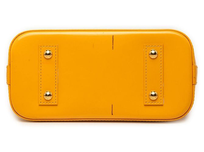 Borsa Louis Vuitton Monogram Vernis Alma BB Gialla Giallo - vista 3