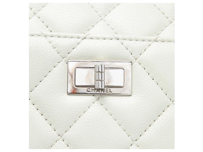 Borsa Camera Reissue Chanel in caviar trapuntato grande bianca Bianco - vista 5