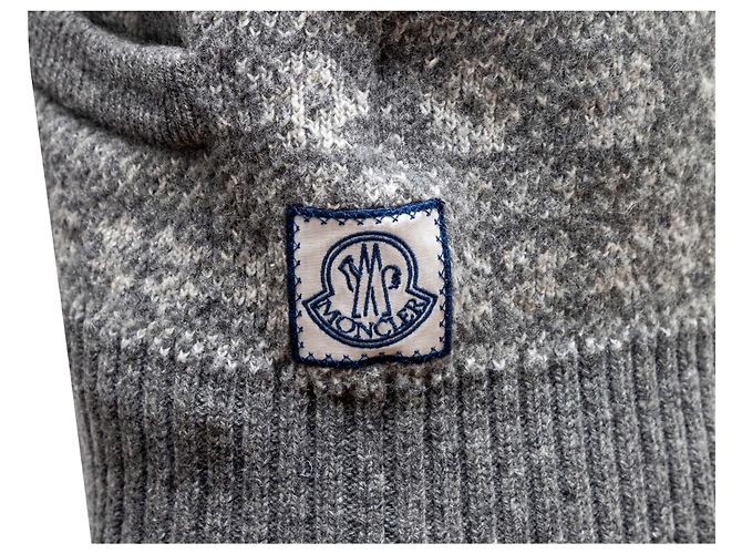 Grey Moncler Wool Patterned Button-Up Vest Size US S - view 8