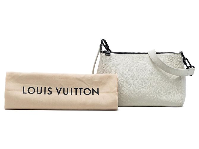 Borsa a tracolla e sacca Louis Vuitton Monogram Empreinte Triangle bianca Bianco - vista 8