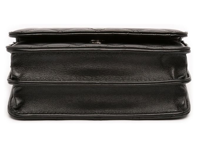 Wallet On Chain Mini borsa a tracolla Chanel Mini CC in agnello nero con catena - vista 3