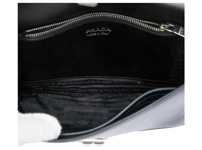 Borsa a tracolla Elektra con borchie in pelle City e Saffiano nera di Prada Nero - vista 4