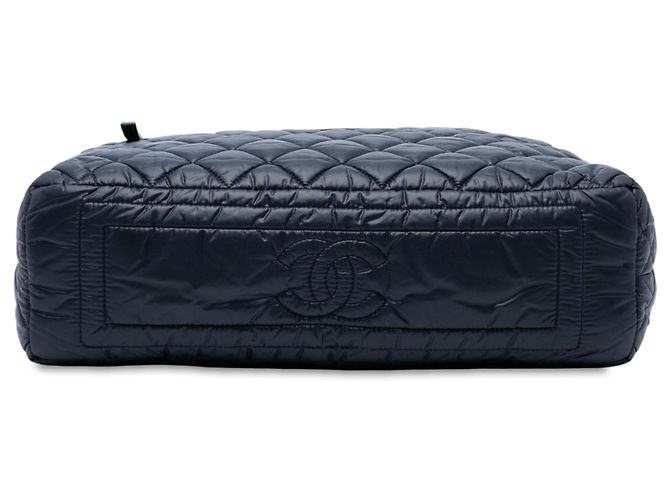 Borsa Hobo Coco Cocoon in nylon trapuntato Chanel blu navy - vista 3