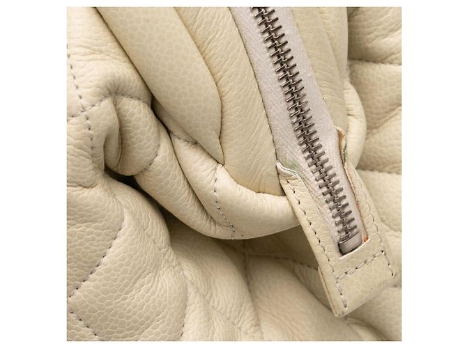 Borsa Bowler Chanel Quilted Caviar Coco Cocoon bianca Bianco - vista 10