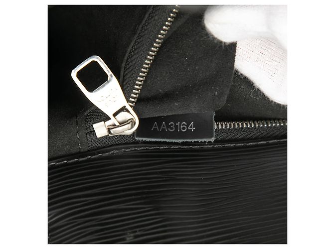 Borsa Louis Vuitton Epi Marly BB nera Nero - vista 6