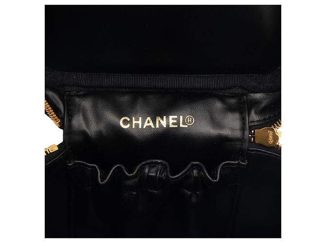 Vanity Beauty case Chanel CC Caviar nero - vista 5