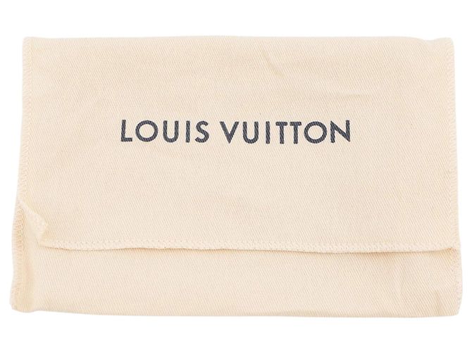Cartera compacta Louis Vuitton Taurillon Capucines Morado Carteras pequeñas Púrpura - vista 12