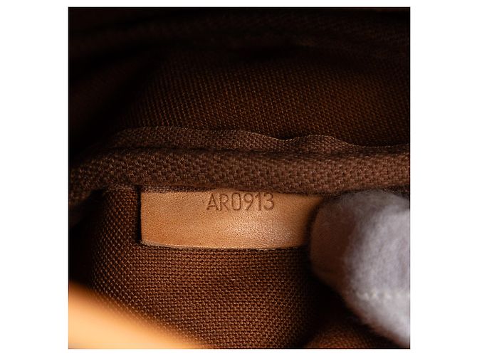Borsa a tracolla Louis Vuitton Monogram Saumur 25 marrone - vista 6