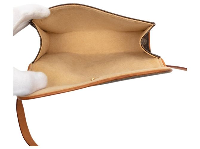 Borsa a tracolla Louis Vuitton Monogram Pochette Florentine marrone - vista 4