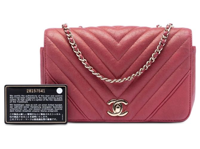Borsa a tracolla Chanel Small Chevron Caviar rossa con patta Rosso - vista 8