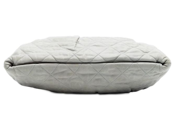 Borsa Chanel Chic Quilt Frame in pelle di vitello iridescente grigia Grigio - vista 3