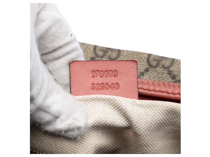 Bolsa Boston Gucci Medium GG Supreme Joy bege - vista 6