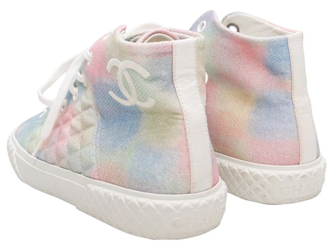 Chanel Cruise 2022 Tie-Dye High-Top Sneaker Weiß & Bunt Größe 40 - Ansicht 4