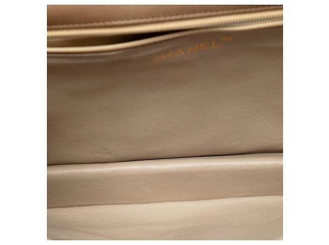 Chanel Quilted Lambskin Tassel Flap Crossbody Bag in Beige - Ansicht 4